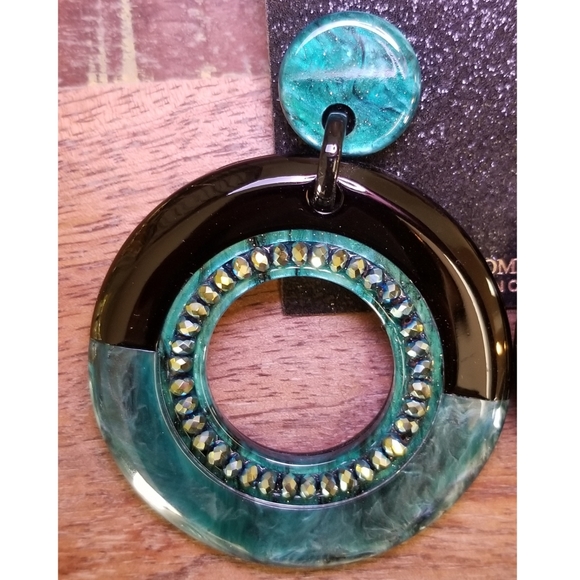 Natasha Green and Black Marble Look Earrings - Picture 2 of 3